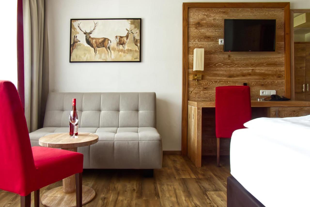 Garnihotel Zur Linde - Bayerischer Wald - Aktivcard Mit 154 Kostenfreien Leistungen - Kostenloser Parkplatz 로베르크 외부 사진